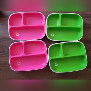 LOT OF 4 MUNCHKIN TODDLER DIVIDED PLATES